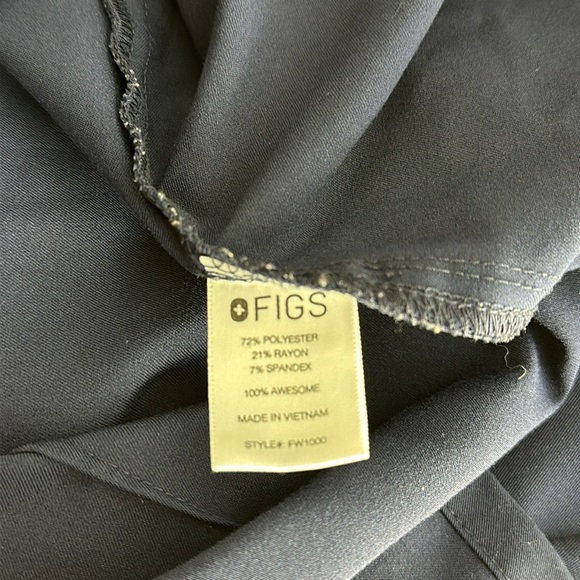 Figs Short Sleeve Scrub Top - Picture 6 of 6